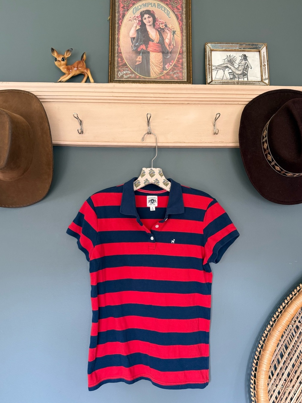 Old Navy Red and Navy Striped Polo Shirt sz large